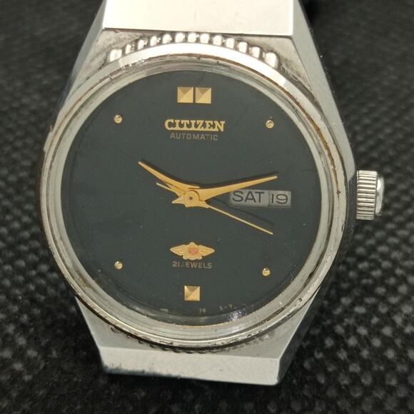 Vintage 1975 Citizen Automatic Womans Silver Watch W/daydate & Gold accents main image 2
